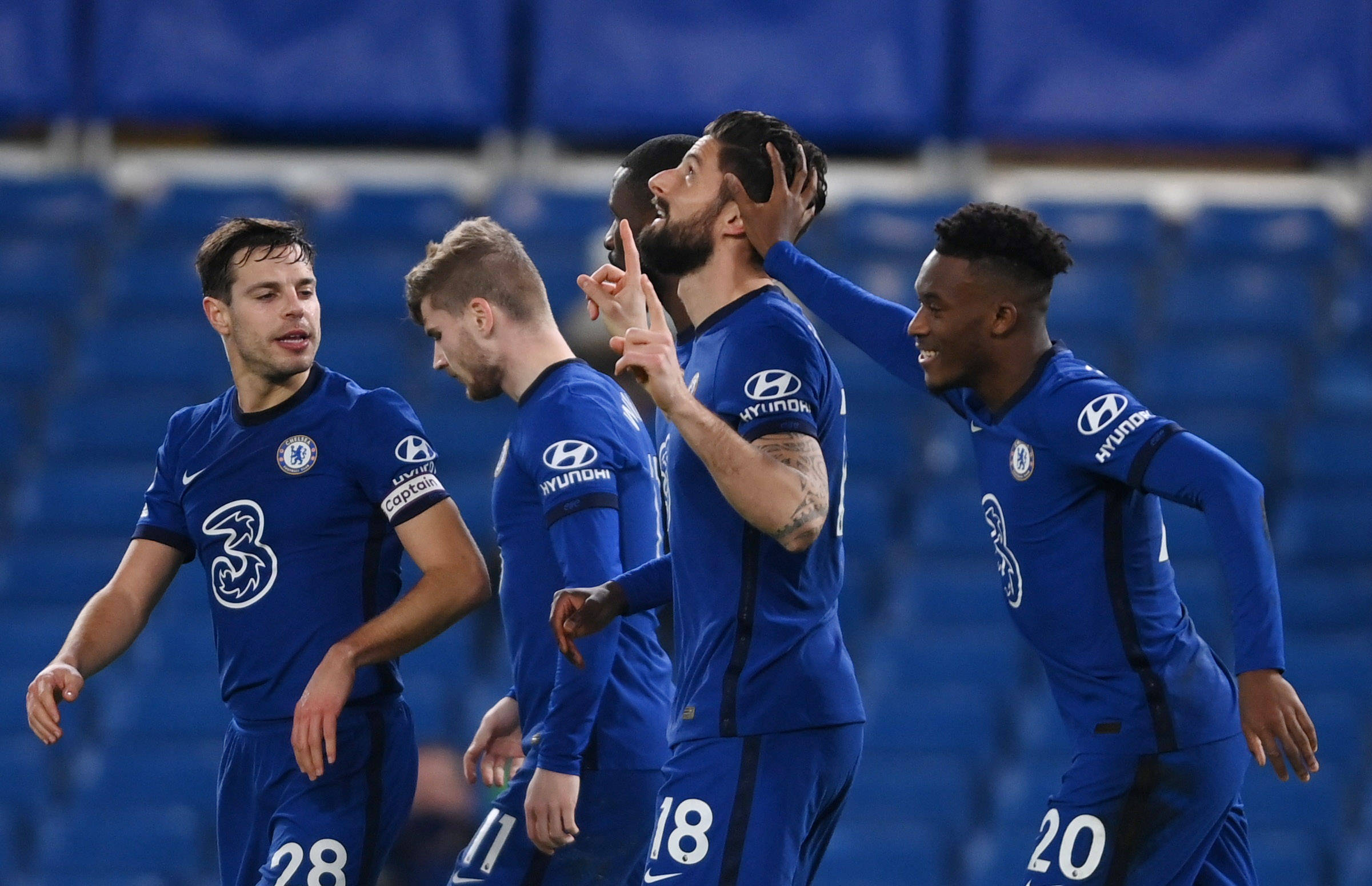 棒球与马格努斯效应解析不同转速如何改变曲球的垂直位移